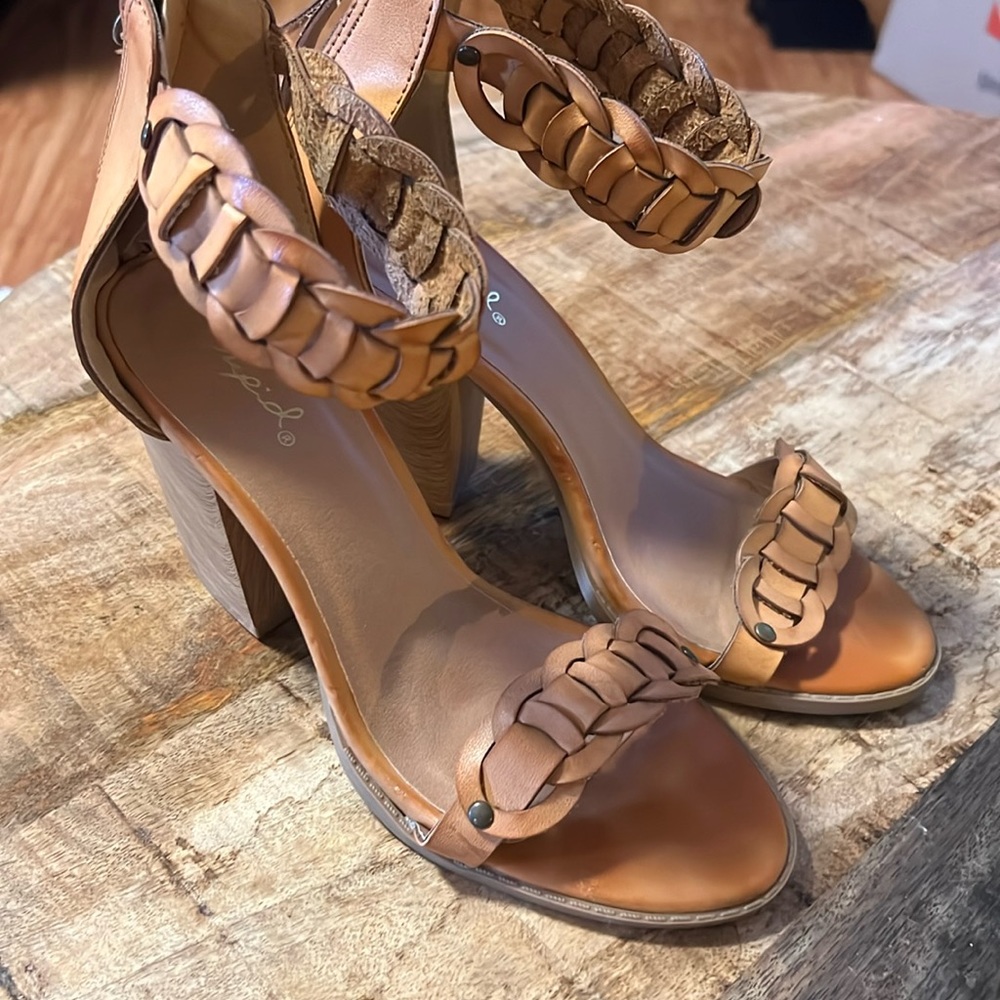 Quips Sandals